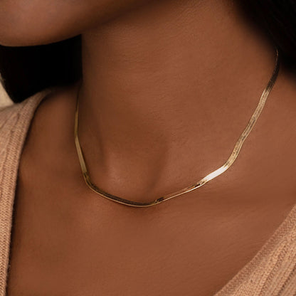 Herringbone Chain Necklace in Gold