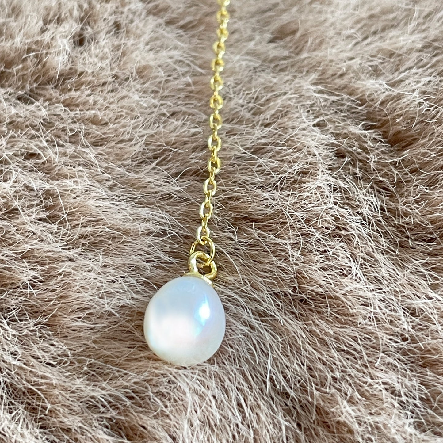 Pearl Drop Necklace in Gold