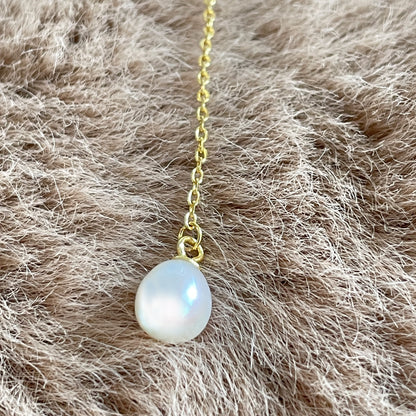 Pearl Drop Necklace in Gold