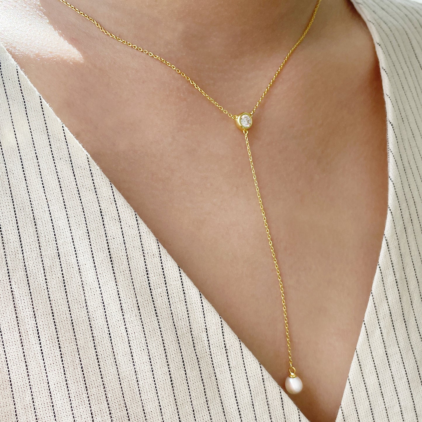 Pearl Drop Necklace in Gold