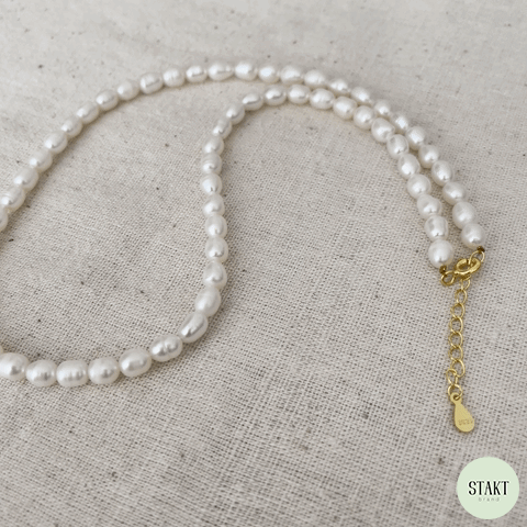 Pearl Necklace in Gold