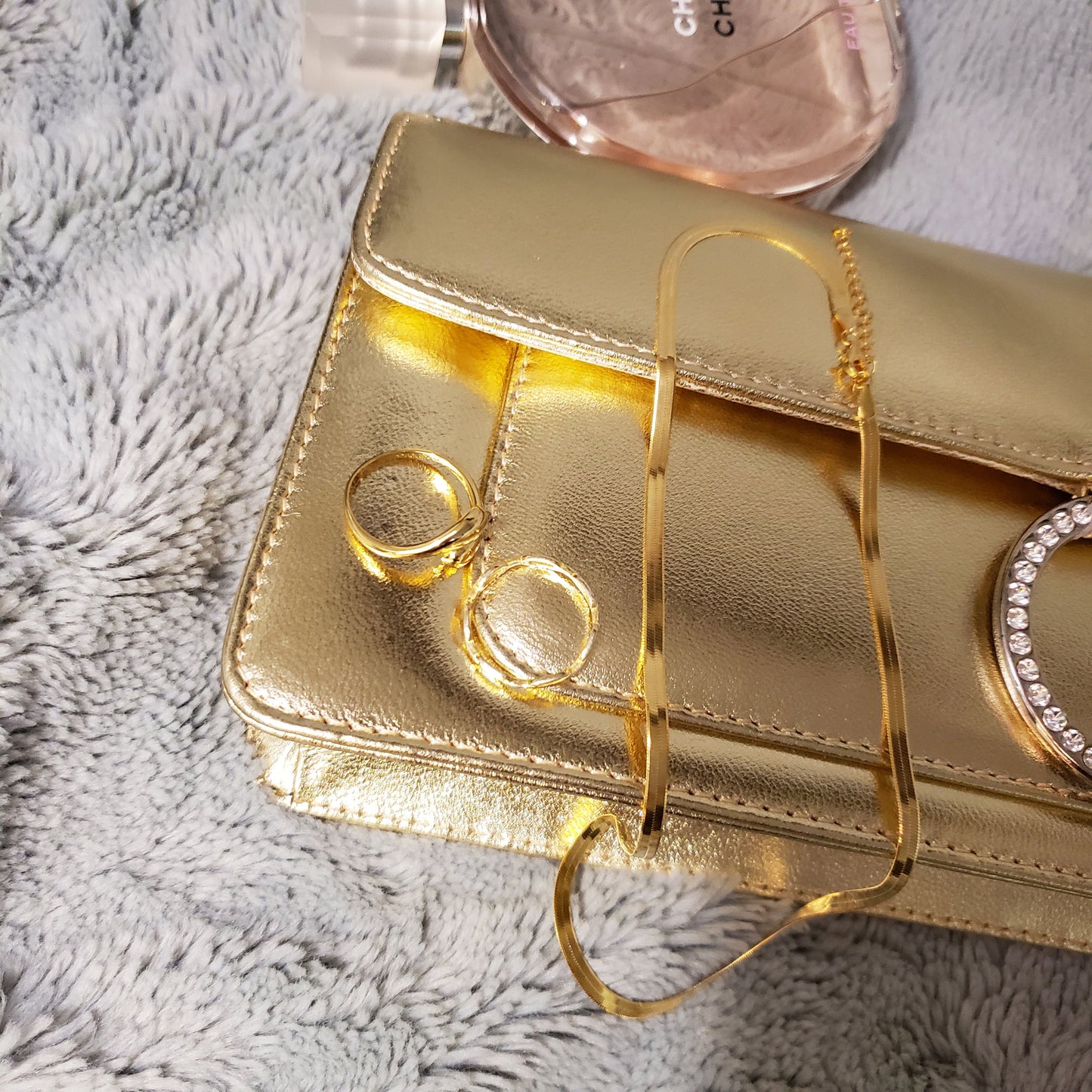 Herringbone Chain Necklace in Gold