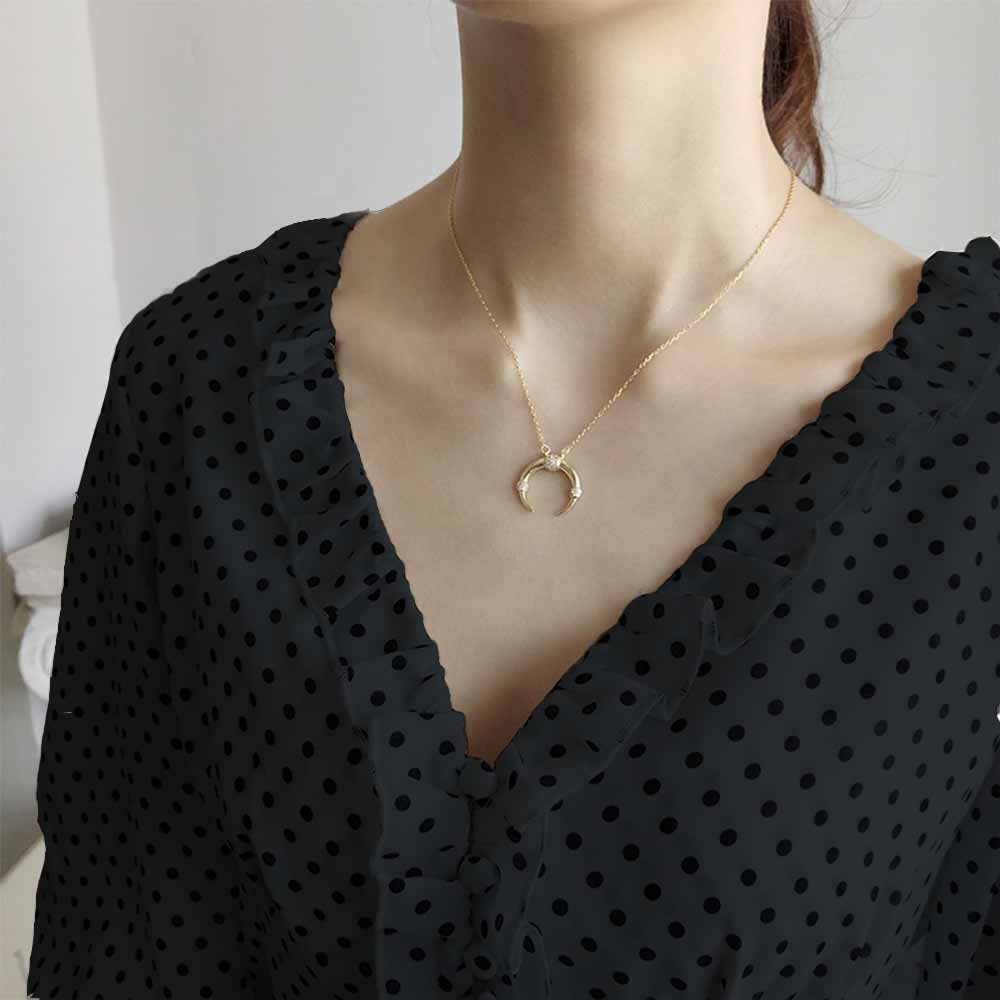 Horn Crescent Necklace in Gold