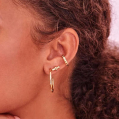 Hoop Earrings in Silver