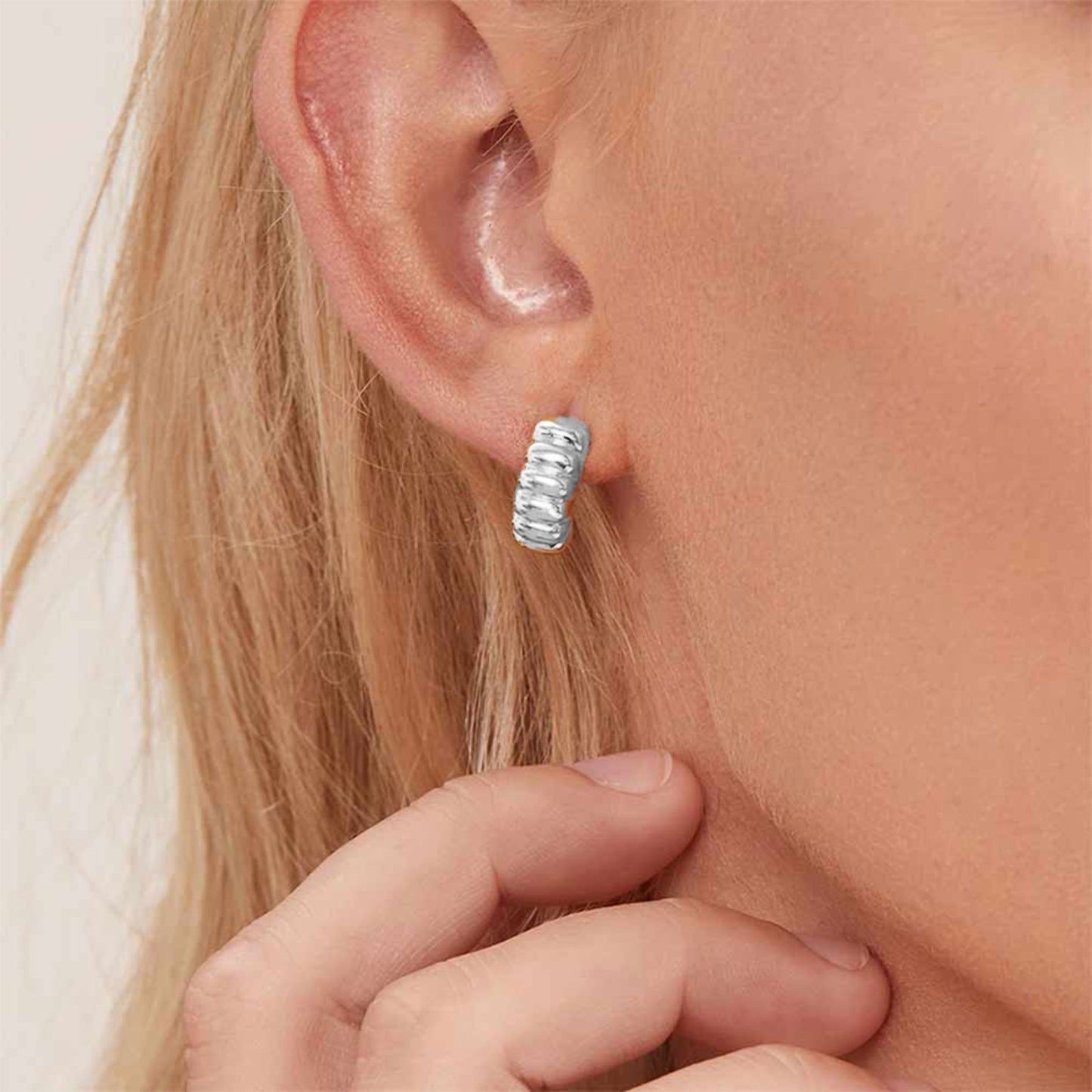 Shelly Earrings in Silver