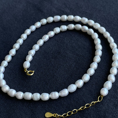 Pearl Necklace in Gold