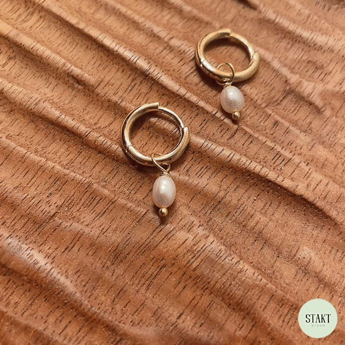 Pearl Drop Earrings in Gold